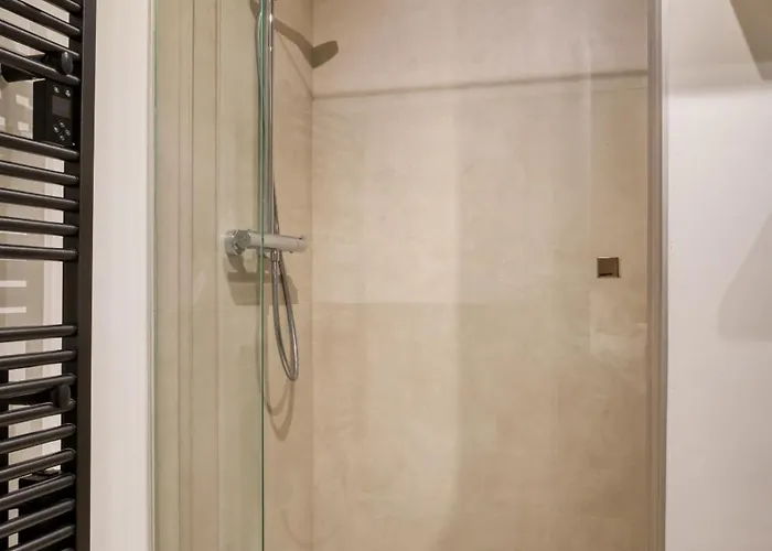 Nature Village - N°19 - 4 Personnes Avec Jacuzzi ロッジ *