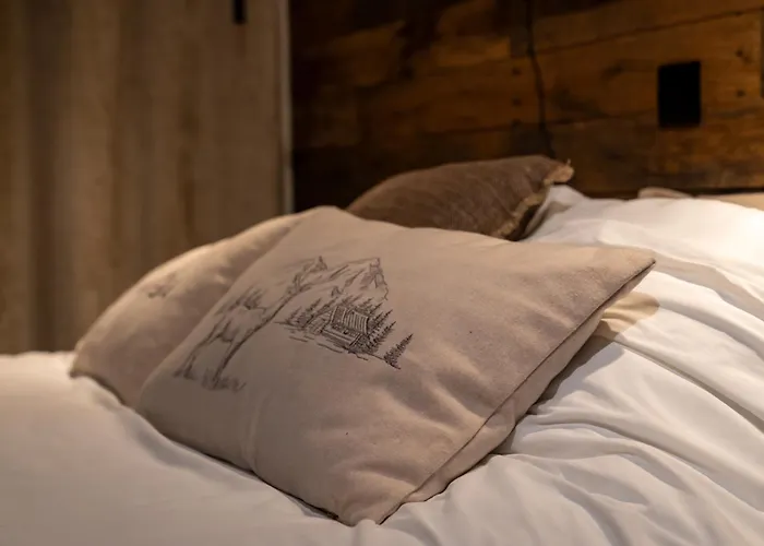 Nature Village - N°19 - 4 Personnes Avec Jacuzzi ロッジ