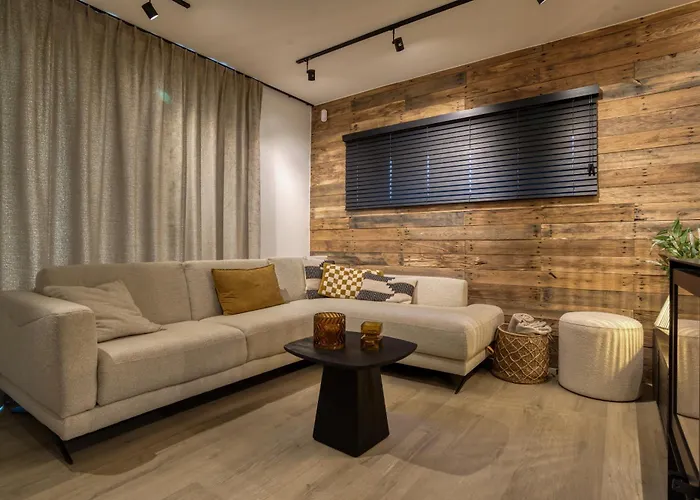 Nature Village - N°19 - 4 Personnes Avec Jacuzzi ビューリンゲン